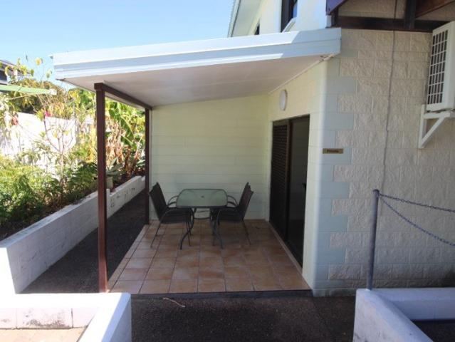 Apartment for rent in Horseshoe Bay, Townsville City