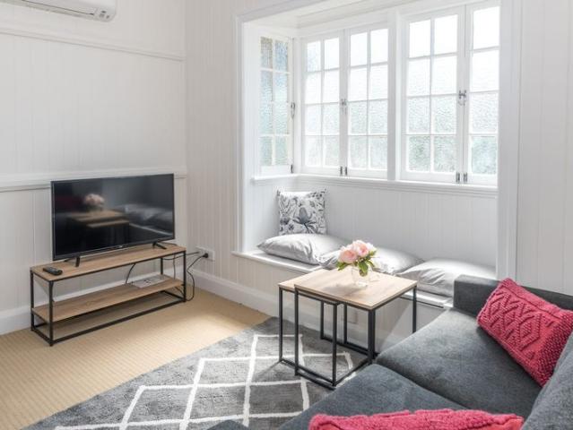Apartment for rent in Camp Hill, Greater Brisbane