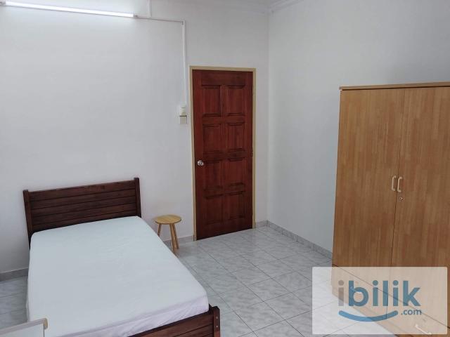 Room for rent in Petaling, Damansara Damai