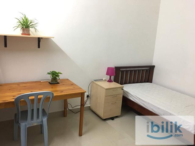 Room for rent in Petaling, Damansara Damai