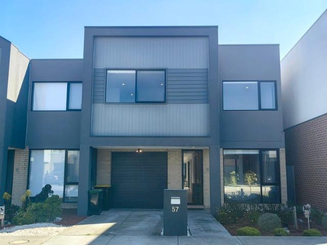 Townhouse for rent in Camerons Creek, Victoria