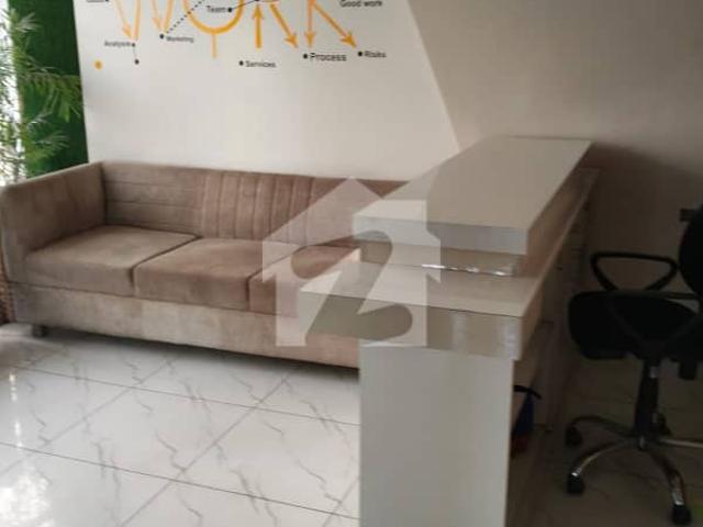 Office for rent in Faisalabad, Islamabad Capital Territory