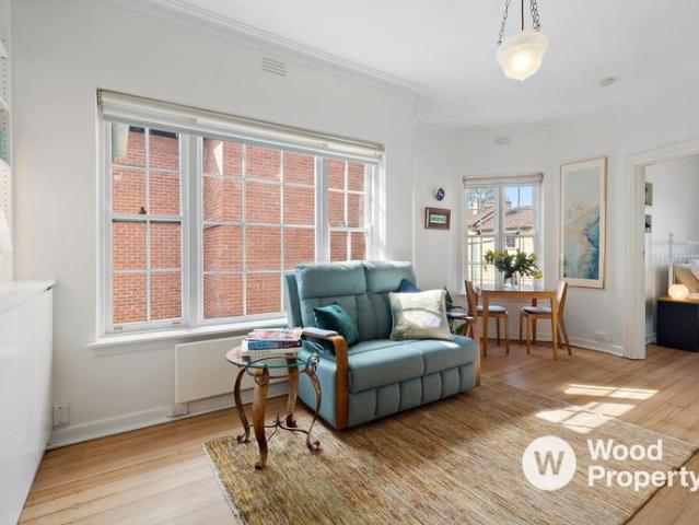Apartment for rent in St Kilda, Melbourne