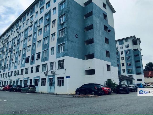 Condominium for sale in Malaka