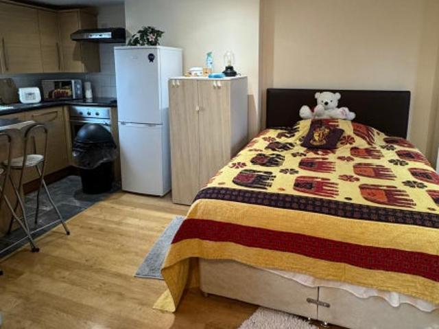 Studio for rent in London Borough of Islington, Greater London