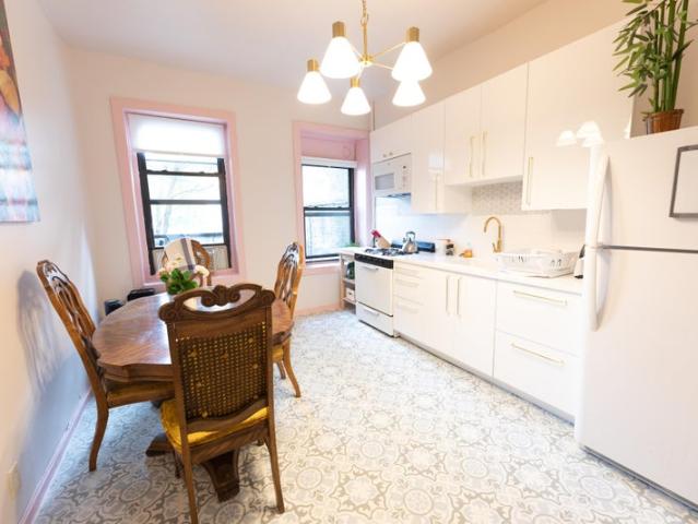 Room for rent in Arverne, New York