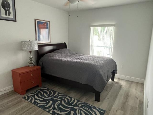 Room for rent in Florida