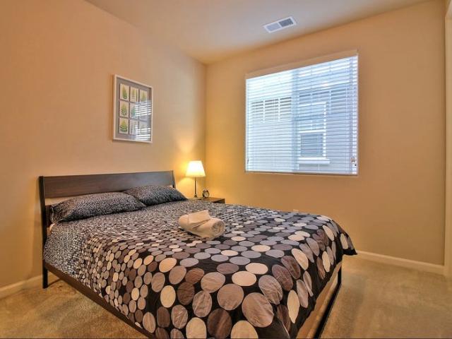 Room for rent in San Mateo, California