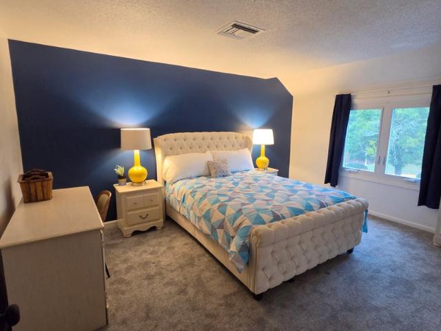 Room for rent in New Hampshire