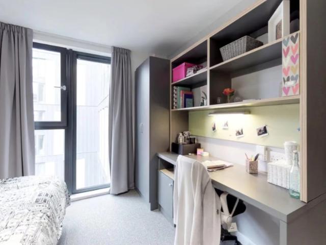 Studio for rent in Townhead, Glasgow