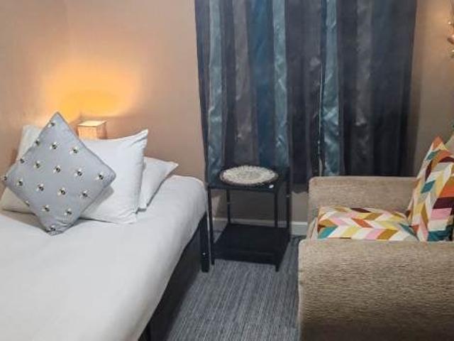 Apartment for rent in Southside, Scotland