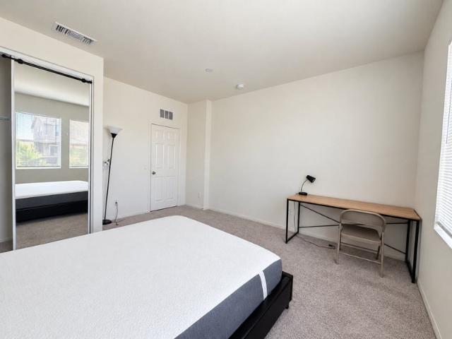 Room for rent in Riverside, Riverside County