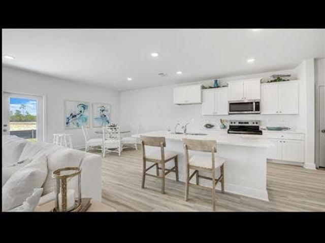 Room for rent in Mary Esther, Florida