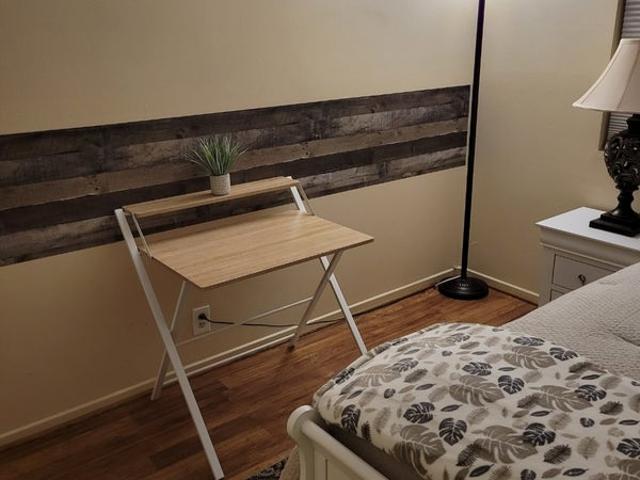 Room for rent in Redondo Beach, California