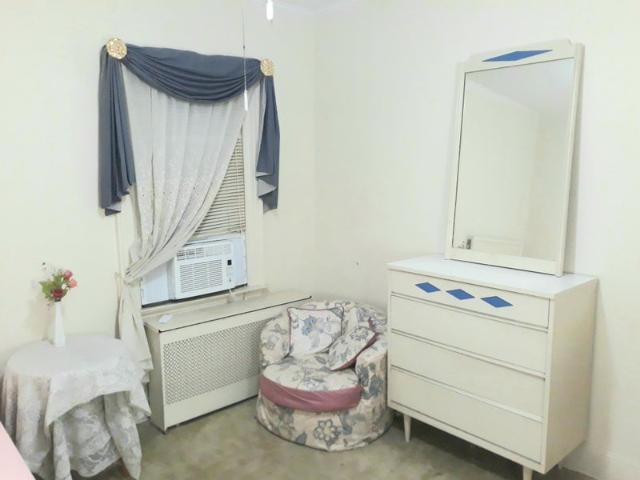 Room for rent in Arverne, New York