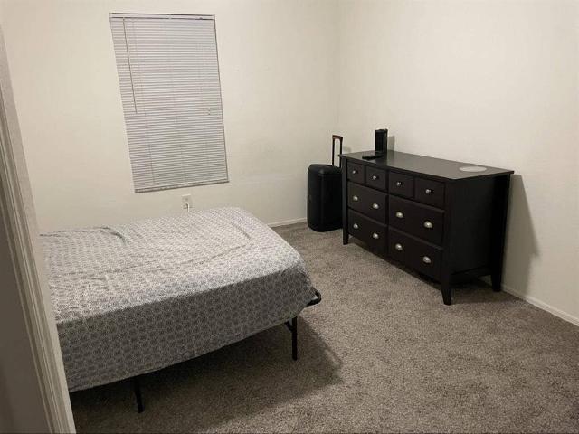 Room for rent in North Port, Florida