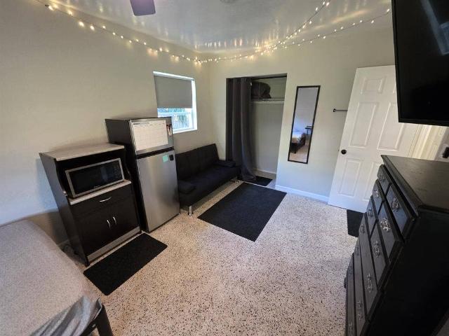 Room for rent in Melbourne, Florida