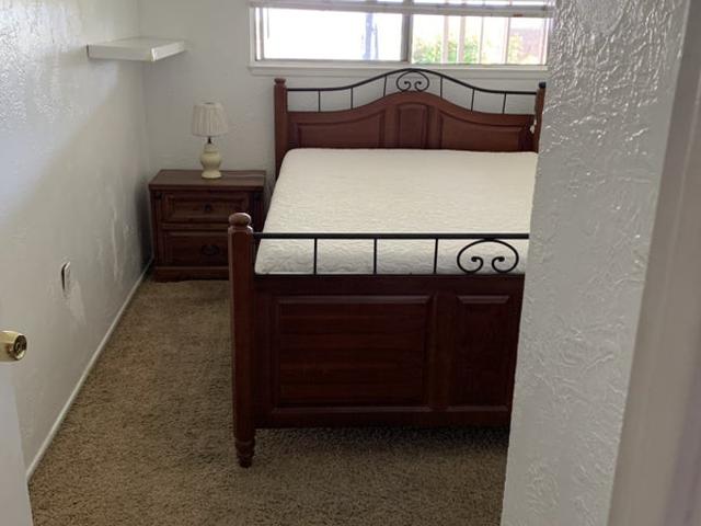 Room for rent in Huntington Beach, California