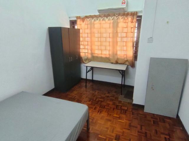 Room for rent in Country Heights Damansara, Kuala Lumpur