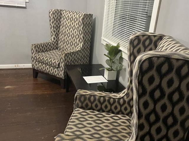 Room for rent in Ivanhoe Southeast, Kansas City