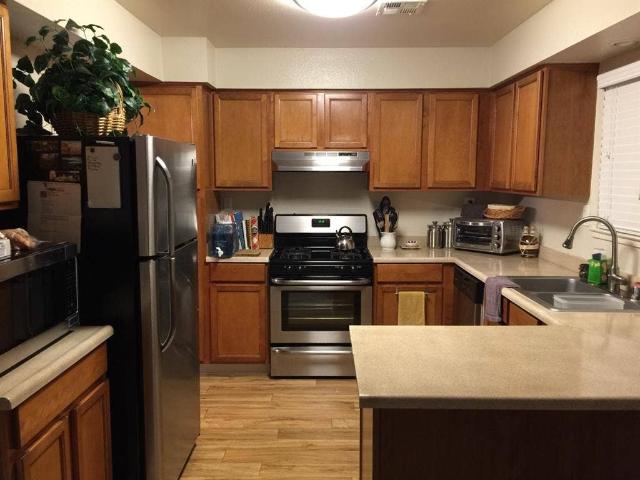 Room for rent in California