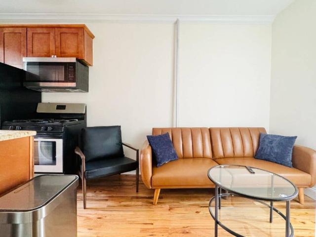 Room for rent in Arverne, New York