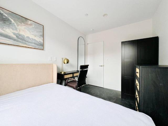 Room for rent in Arverne, New York