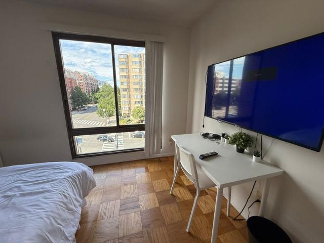 Room for rent in Ward 2, Washington