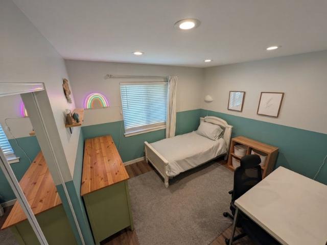 Room for rent in Oceanside, California