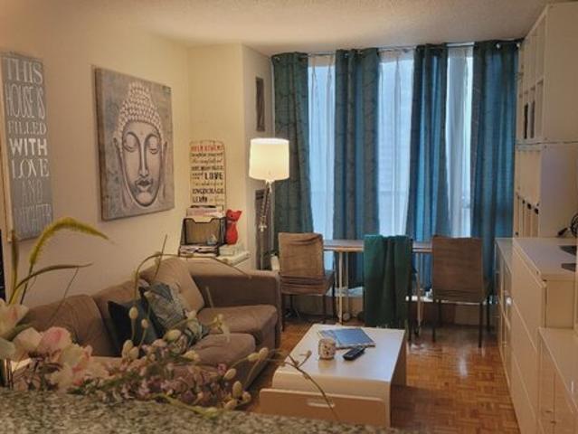 Room for rent in Toronto