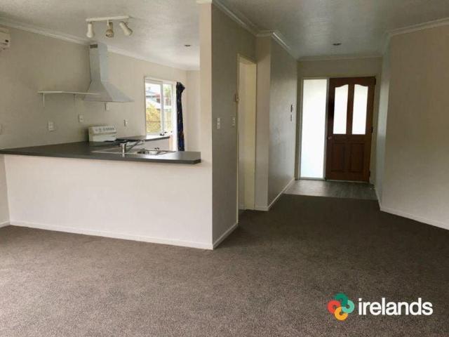 House for rent in Chaslands, Canterbury