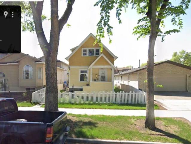 Room for rent in Alberta Avenue, Edmonton