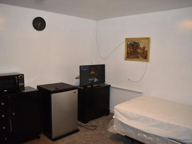 Room for rent in Auburndale, Massachusetts