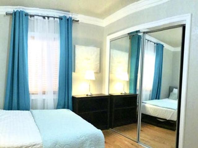 Room for rent in Sherman Oaks Neighborhood Council District, Canoga Park