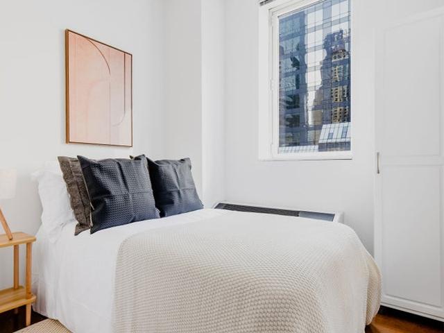 Room for rent in Arverne, New York