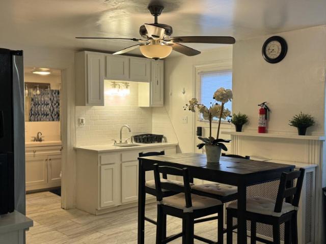 Room for rent in Hazardville Historic District, Enfield
