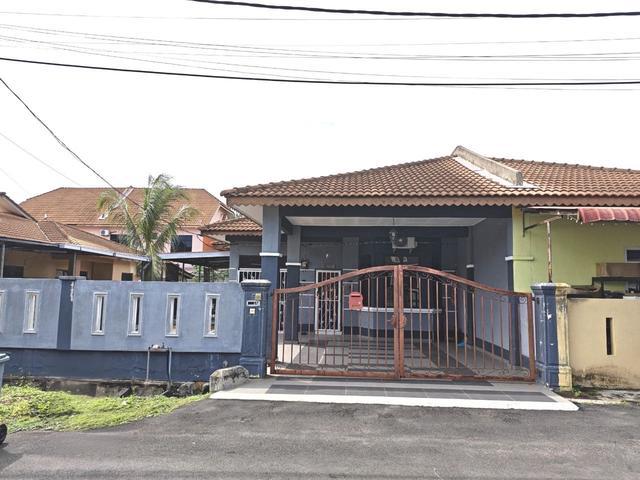 Residential House for sale in Malaka