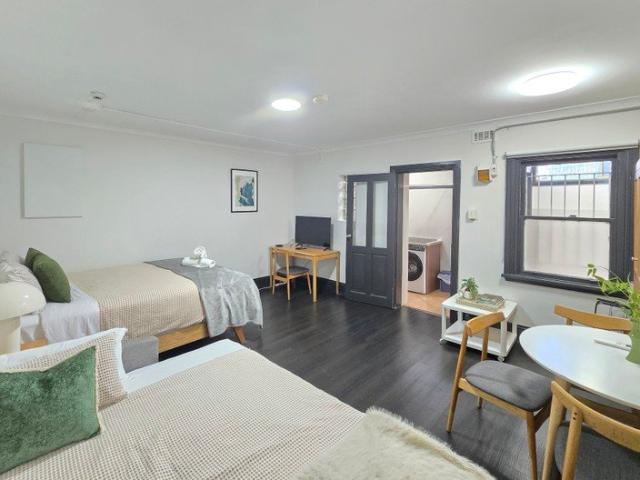 Granny Flat for rent in Sydney, New South Wales