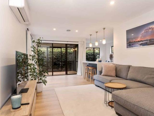 House for rent in Chaslands, Canterbury