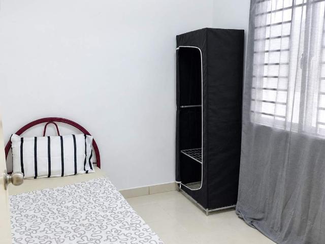Room for rent in Seksyen U13, Shah Alam