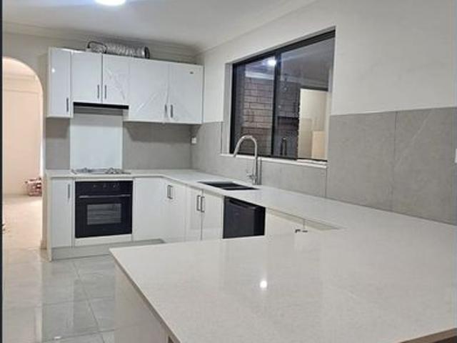 House for rent in Forrestfield, Western Australia