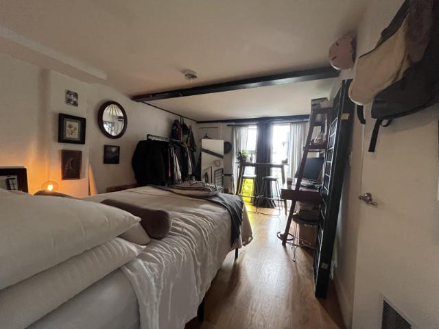 Room for rent in Arverne, New York