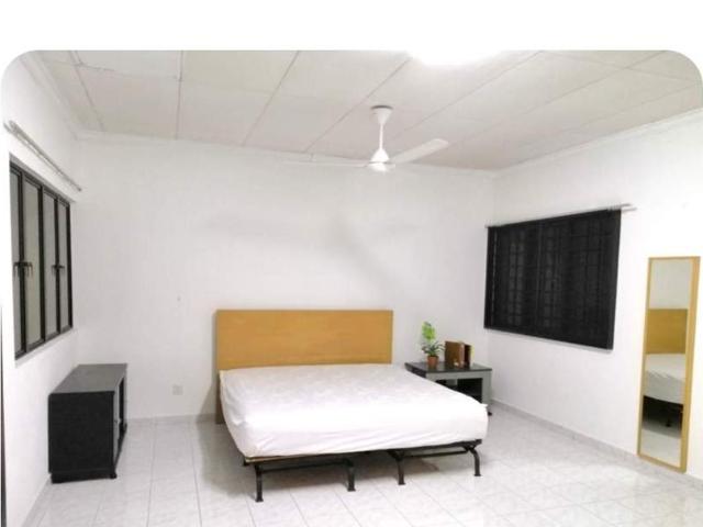 Room for rent in Petaling, Damansara Damai