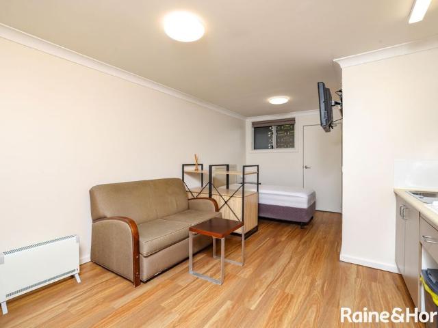 Granny Flat for rent in Bathurst, New South Wales