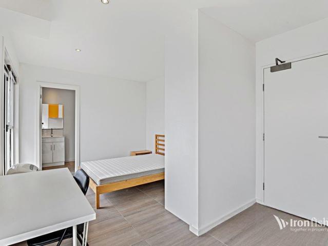 Granny Flat for rent in Camerons Creek, Victoria