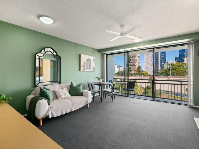 Granny Flat for rent in Toombul, Queensland