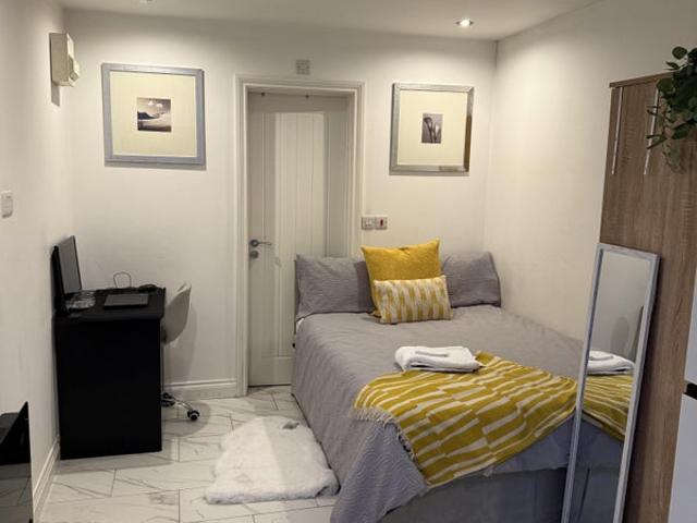 Studio for rent in Newfoundpool, Old Wharf