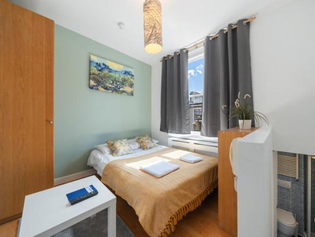 Studio for rent in London Borough of Hammersmith and Fulham, Greater London