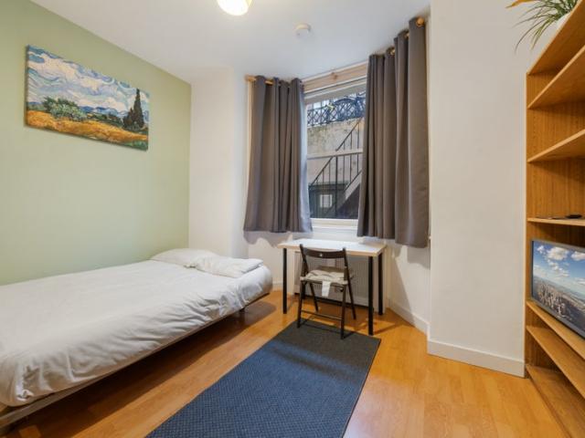 Studio for rent in West Kensington, Greater London