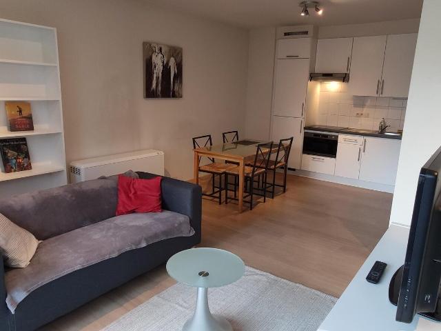 Kot location à Saint-Josse-ten-Noode - Sint-Joost-ten-Node, Brussel-Hoofdstad - Bruxelles-Capitale